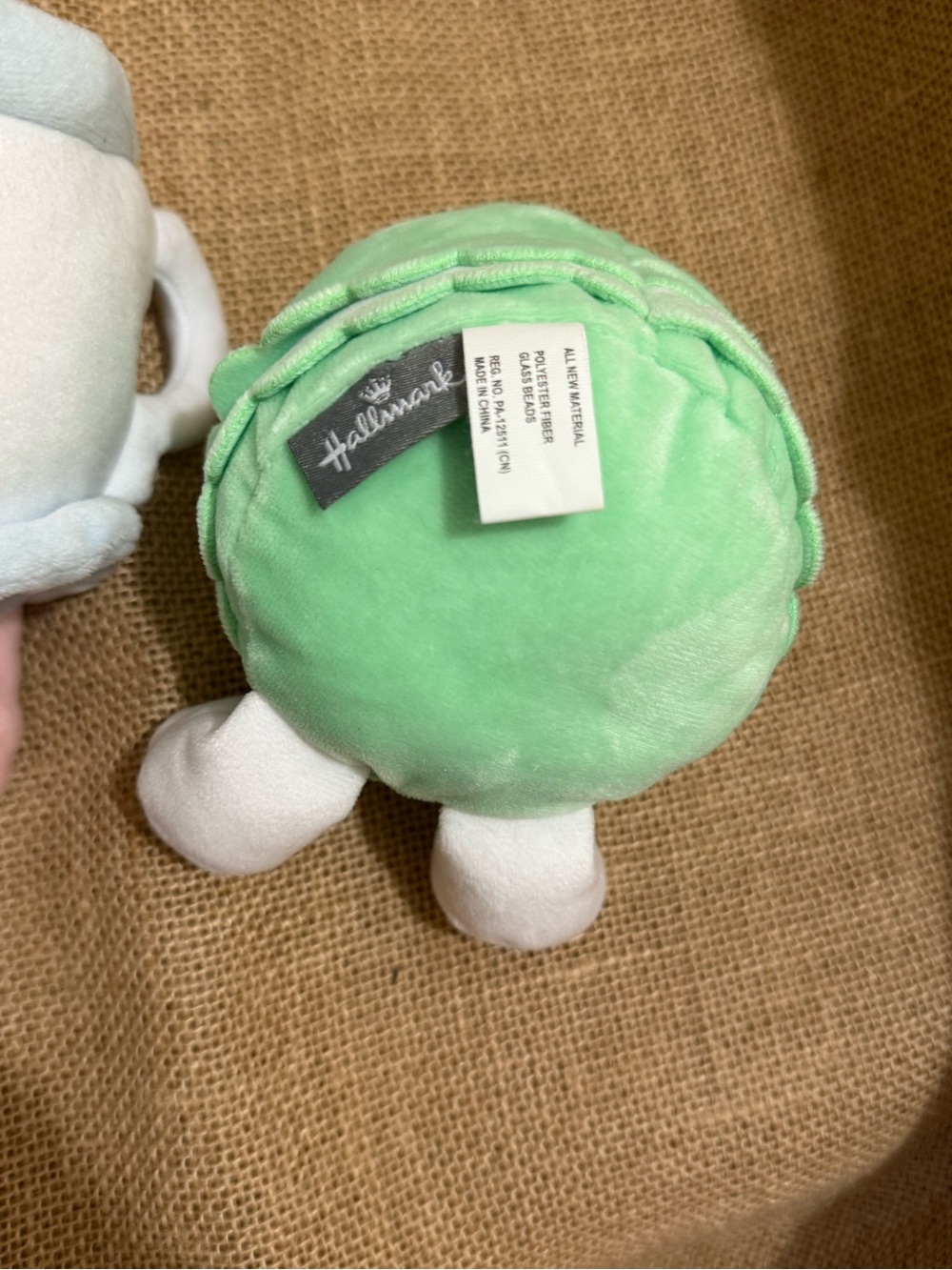 Hallmark Better Together Teacup and Macaron Cookie Magnetic Plush Pair, 3.5" - Picture 5 of 6